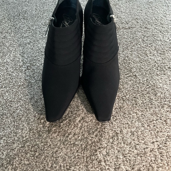 Donal J Pliner black ankle pointed shoe - Picture 4 of 5